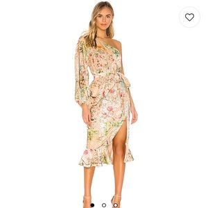 Revolve dress - Hemant and Nandita dress - never worn